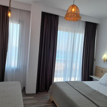 Anxhelos Hotel Химара Экстерьер фото