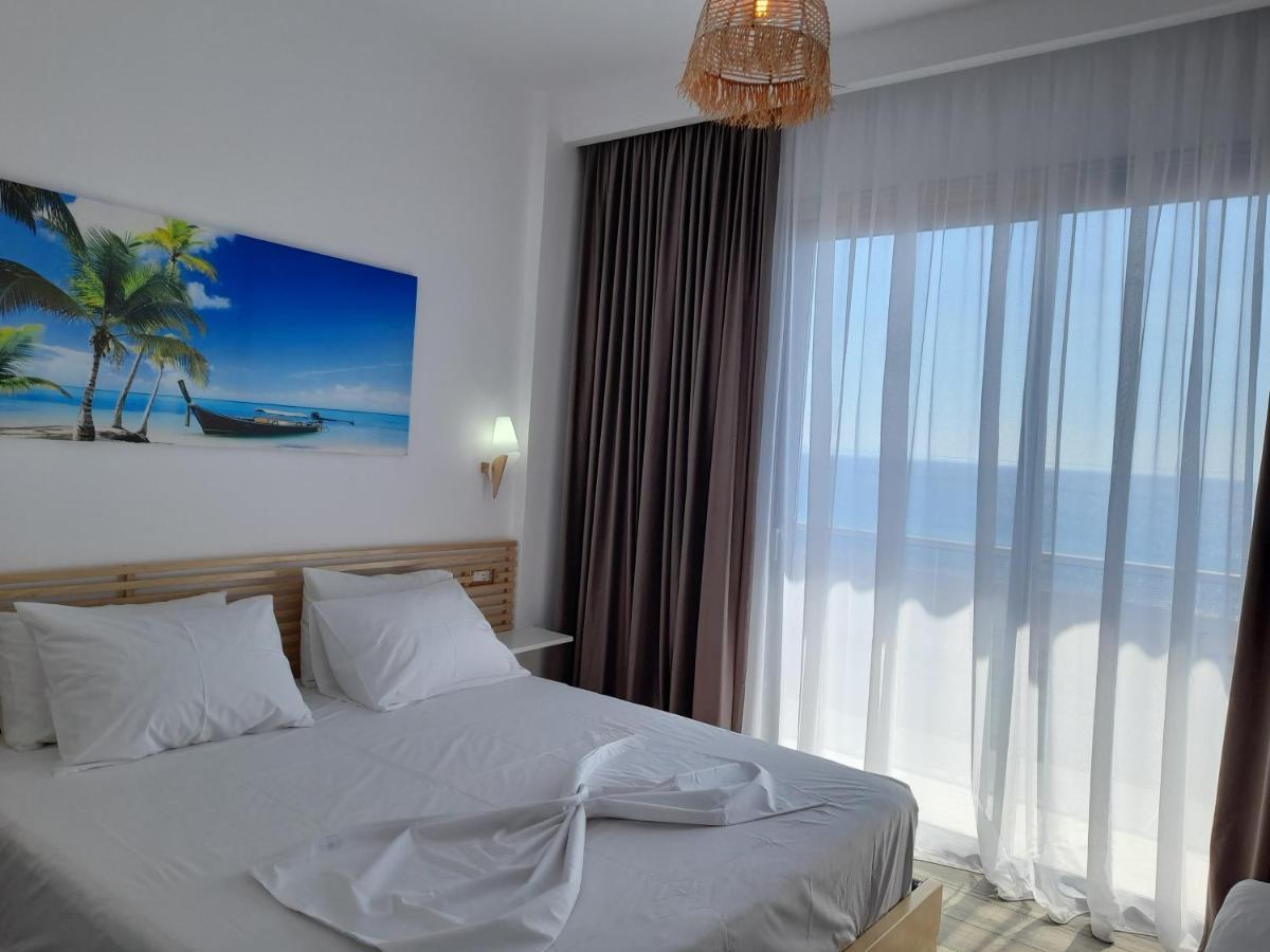 Anxhelos Hotel Химара Экстерьер фото