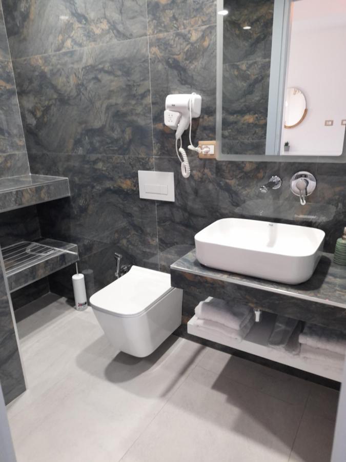 Anxhelos Hotel Химара Экстерьер фото