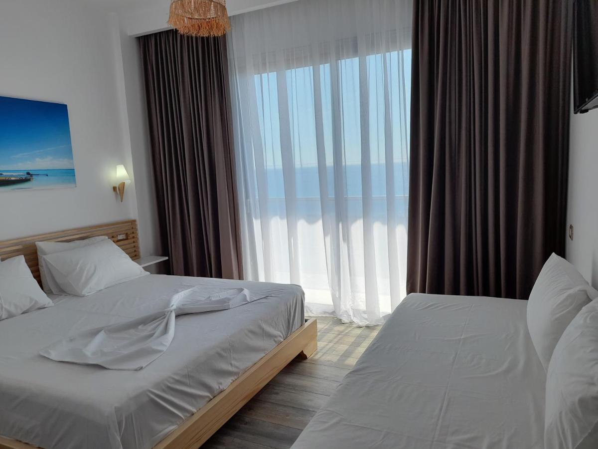 Anxhelos Hotel Химара Экстерьер фото