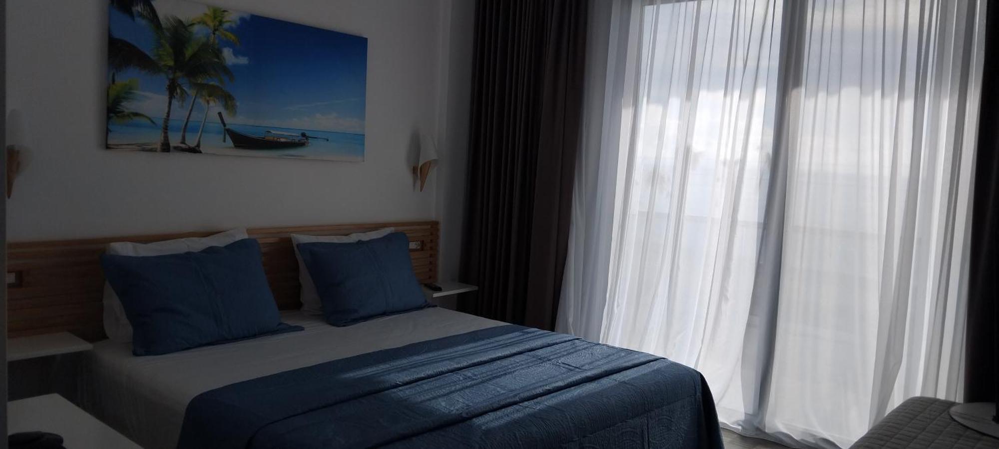Anxhelos Hotel Химара Экстерьер фото